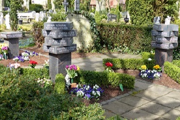 370 Urnengemeinschaftsanlage2016 Quelle Kirchenseite